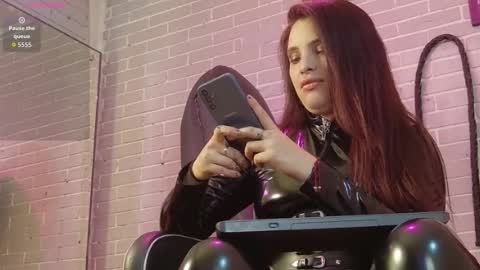   online show from 09/12/25, 05:18