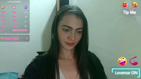 Snapshot of elizka_00 chatting on 05/19/26, 02:51 elizka 00 online show from 05/19/26, 02:51