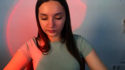 Snapshot of elizsun chatting on 05/05/26, 08:00 elizsun online show from 05/05/26, 08:00