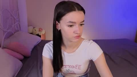 Snapshot of elizzza_ chatting on 09/16/25, 05:08 elizzza_ online show from 09/16/25, 05:08