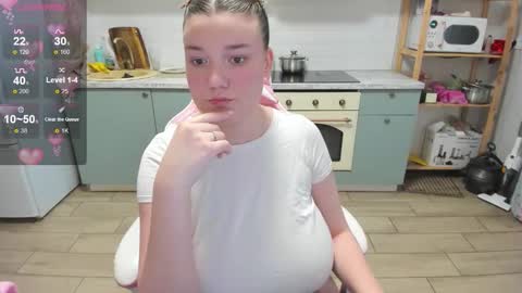 Snapshot of elkapulka chatting on 03/05/26, 07:37 Lina online show from 03/05/26, 07:37