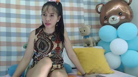 Snapshot of ella20 chatting on 03/26/26, 05:46 Ellah online show from 03/26/26, 05:46