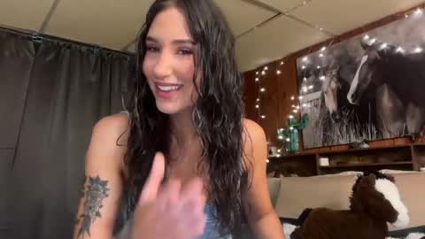 Ella online show from 05/14/26, 12:12