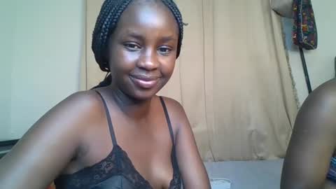ella8_ online show from 07/27/26, 05:03