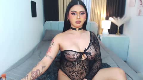 HI ITS ME ELLA online show from 02/24/25, 03:20