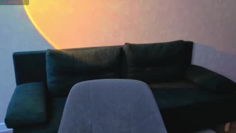 Ella online show from 03/18/26, 09:34