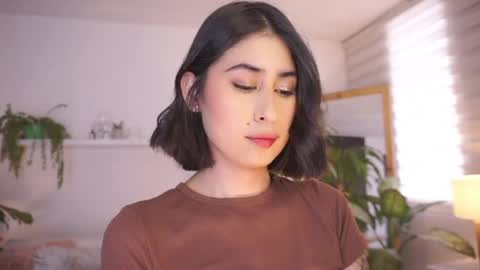 ELLA OWEN online show from 05/05/26, 02:36