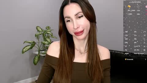 Ella online show from 11/28/25, 07:11