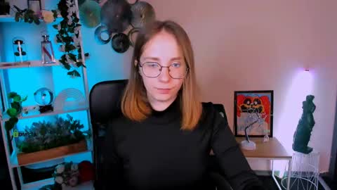 Ella online show from 04/14/26, 07:20