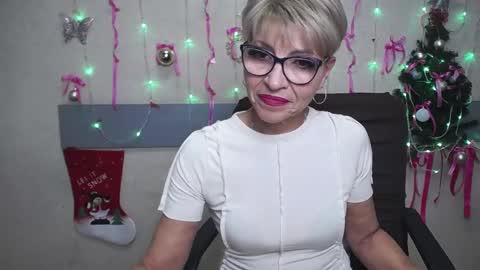 EllaBonito online show from 01/16/25, 04:28