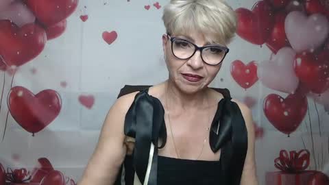 Snapshot of ellabonito chatting on 05/16/26, 07:05 EllaBonito online show from 05/16/26, 07:05