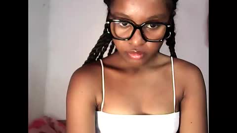 Snapshot of ellah245 chatting on 03/03/26, 11:05 ellah245 online show from 03/03/26, 11:05