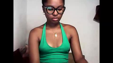 Snapshot of ellah245 chatting on 04/19/26, 10:14 ellah245 online show from 04/19/26, 10:14