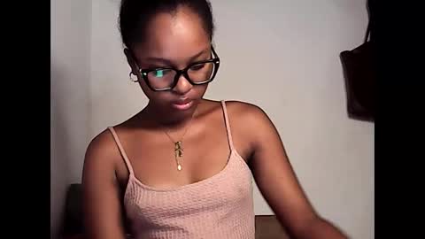 Snapshot of ellah245 chatting on 04/23/26, 05:30 ellah245 online show from 04/23/26, 05:30