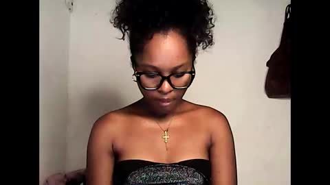 Snapshot of ellah245 chatting on 04/25/26, 09:45 ellah245 online show from 04/25/26, 09:45