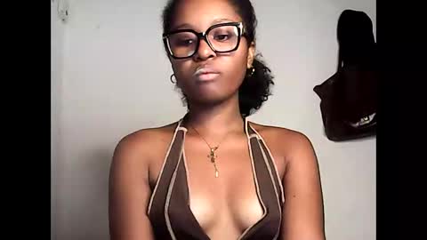 Snapshot of ellah245 chatting on 04/28/26, 10:42 ellah245 online show from 04/28/26, 10:42