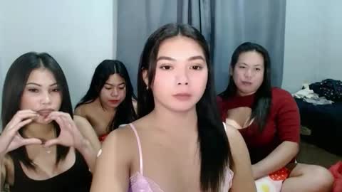 Snapshot of ellah_raj chatting on 02/09/26, 06:39 ELLAH online show from 02/09/26, 06:39