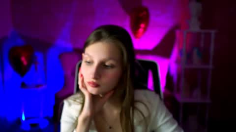 Snapshot of ellahorton chatting on 03/03/25, 12:27 Ella online show from 03/03/25, 12:27