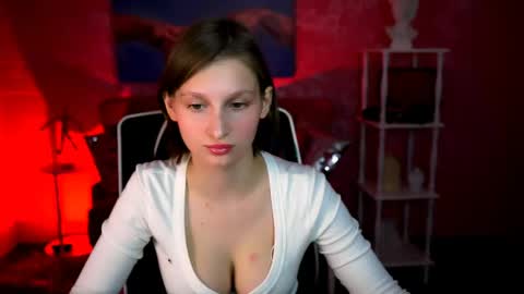 Ella online show from 05/27/26, 12:13