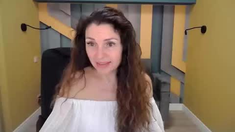 EllaLongs online show from 12/15/24, 01:00