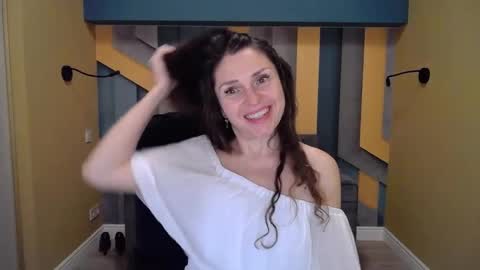 EllaLongs online show from 12/21/24, 04:03