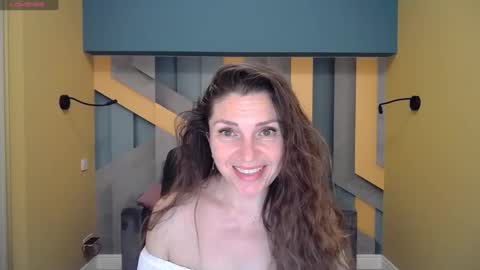 EllaLongs online show from 12/25/24, 12:26