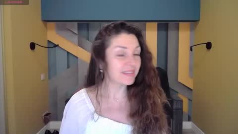 EllaLongs online show from 12/26/24, 12:27