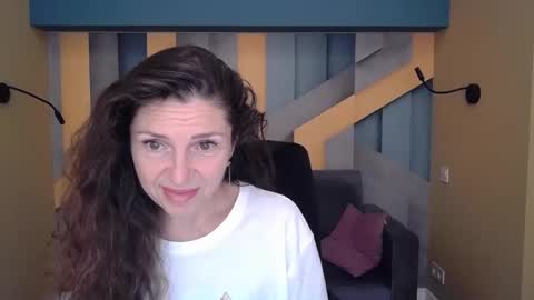 EllaLongs online show from 10/05/25, 11:30