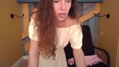 EllaLongs online show from 06/19/26, 11:47