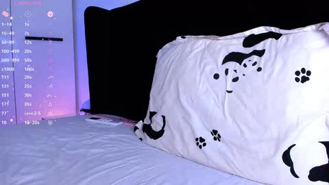 Snapshot of ellamilano chatting on 12/11/24, 09:12 Ella online show from 12/11/24, 09:12