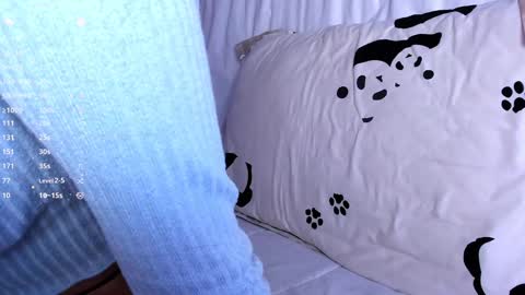 Snapshot of ellamilano chatting on 01/19/25, 07:15 Ella online show from 01/19/25, 07:15