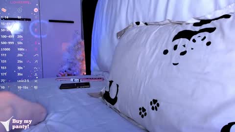 Snapshot of ellamilano chatting on 01/23/25, 04:15 Ella online show from 01/23/25, 04:15