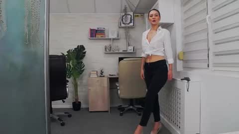            online show from 11/28/25, 02:09