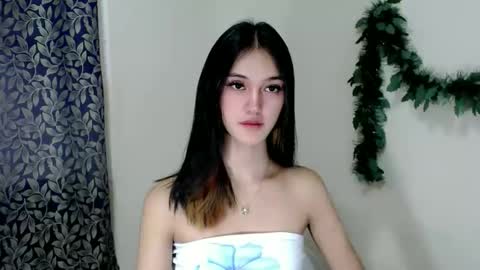 Snapshot of ellamiller69 chatting on 09/25/25, 10:13 ELLA online show from 09/25/25, 10:13