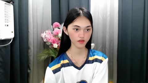 ELLA online show from 04/26/26, 01:42