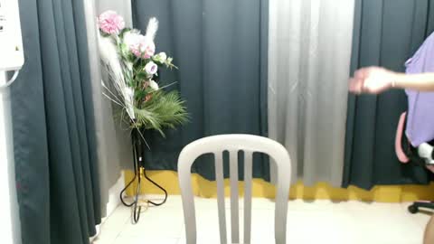 ELLA online show from 06/16/26, 04:20