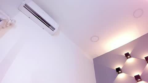 Ella online show from 02/06/25, 10:59