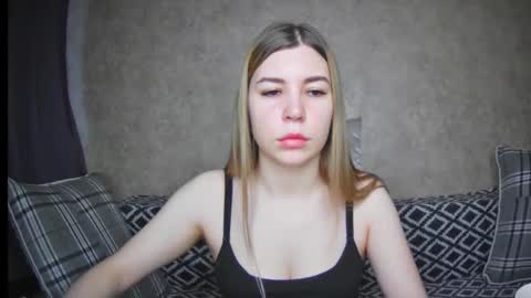 Snapshot of ellanuar chatting on 12/02/24, 06:41 EllaNuar online show from 12/02/24, 06:41