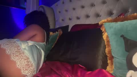 Snapshot of ellaparkerrr chatting on 03/13/26, 01:12 ellaparkerrr online show from 03/13/26, 01:12