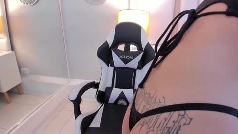 Snapshot of ellasanders chatting on 03/07/26, 02:30 Ella Sanders online show from 03/07/26, 02:30