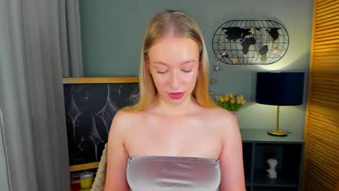Snapshot of elldiana chatting on 04/02/26, 01:25 elldiana online show from 04/02/26, 01:25
