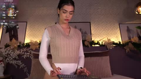 Snapshot of ellediane chatting on 12/27/24, 01:22 Elle Diane online show from 12/27/24, 01:22