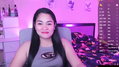 Snapshot of elleelle123 chatting on 12/17/24, 01:16 Ann online show from 12/17/24, 01:16