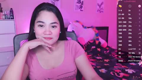 Snapshot of elleelle123 chatting on 01/03/25, 01:03 Ann online show from 01/03/25, 01:03