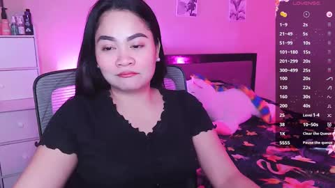 Snapshot of elleelle123 chatting on 01/04/25, 12:59 Ann online show from 01/04/25, 12:59