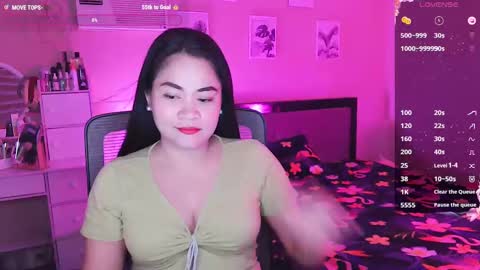 Snapshot of elleelle123 chatting on 02/11/25, 12:16 Ann online show from 02/11/25, 12:16