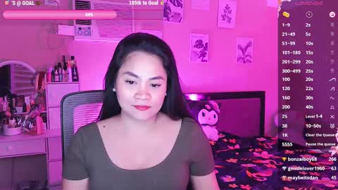 Snapshot of elleelle123 chatting on 02/19/25, 05:16 Ann online show from 02/19/25, 05:16