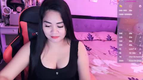 Snapshot of elleelle123 chatting on 09/20/25, 12:55 Ann online show from 09/20/25, 12:55