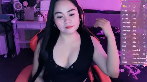 Snapshot of elleelle123 chatting on 11/07/25, 01:27 Ann online show from 11/07/25, 01:27