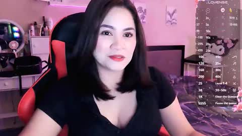 Snapshot of elleelle123 chatting on 01/07/26, 12:24 Ann online show from 01/07/26, 12:24